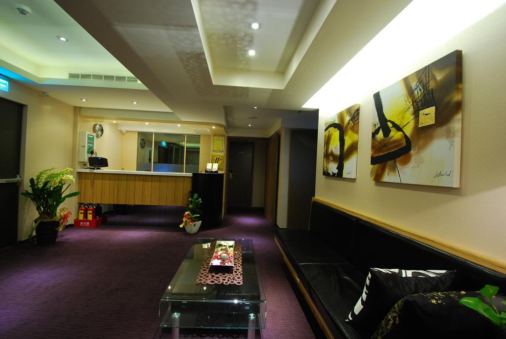 欣欣旅店 Khách sạn